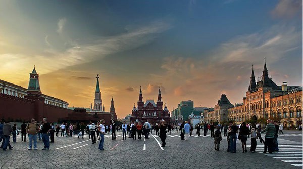 Фотография достопримечательности. Красная площадь в Санкт-Петербурге