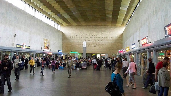 Фотография достопримечательности. Ленинградский вокзал в Санкт-Петербурге